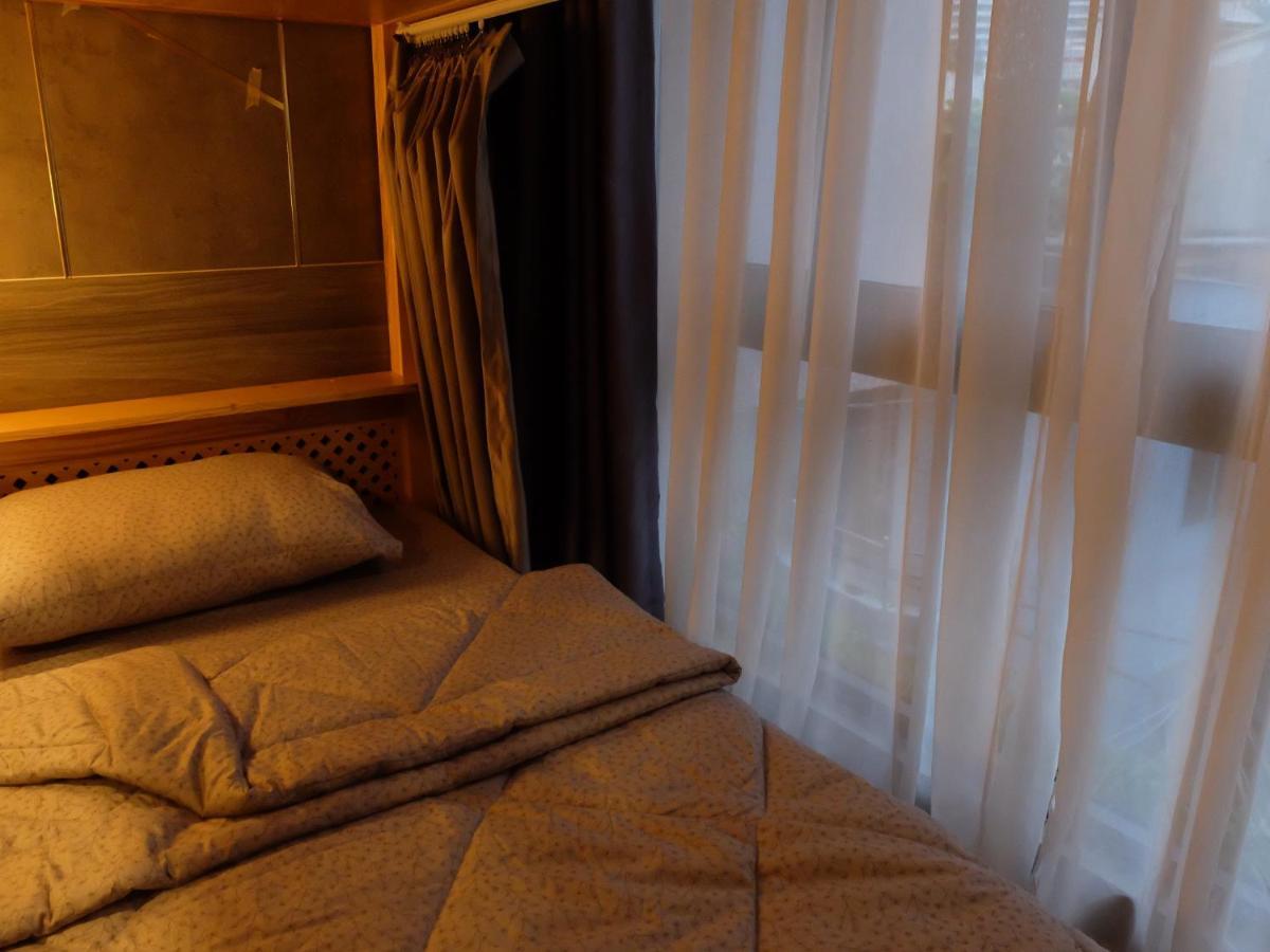 Auberge de jeunesse Half Coffee N Dorm à Hô Chi Minh-Ville Extérieur photo
